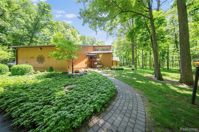 8931 Bridge Rd, Grosse Ile, MI 48138 - view of green lawn