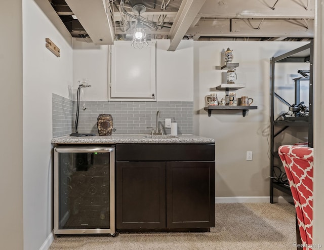 1405 Fielding St, Ferndale, MI 48220 - indoor wet bar with beverage cooler and tasteful backsplash