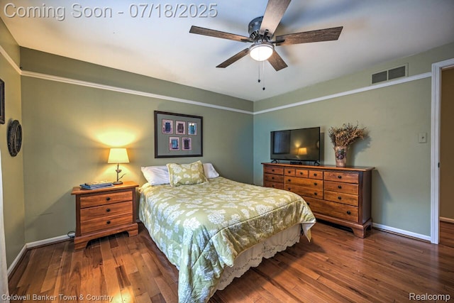 978 Oak Ridge Cir, Brighton, MI 48116 - bedroom featuring hardwood / wood-style flooring and a ceiling fan