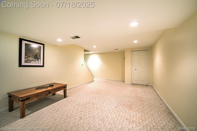 978 Oak Ridge Cir, Brighton, MI 48116 - finished below grade area featuring carpet and recessed lighting