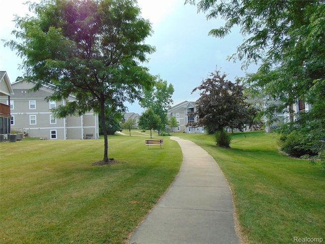 1429 Millbrook Trl, Ann Arbor, MI 48108 - view of home's community with a yard and a residential view