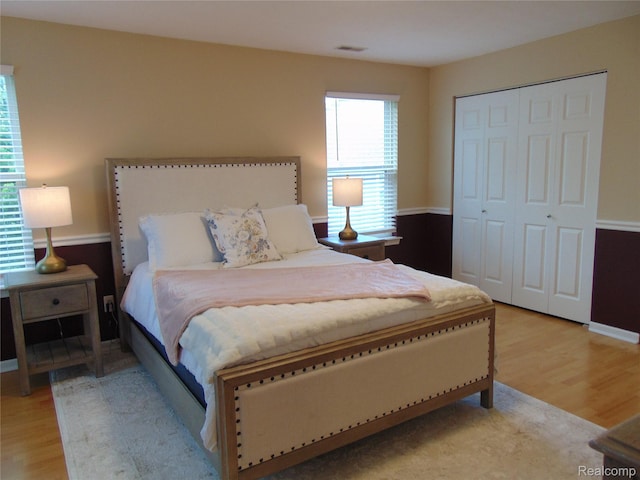 1429 Millbrook Trl, Ann Arbor, MI 48108 - bedroom with wood finished floors and a closet