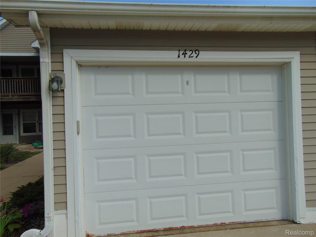 1429 Millbrook Trl, Ann Arbor, MI 48108 - view of garage