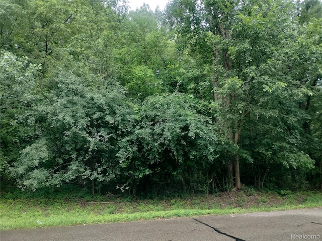 25888 Sierra Dr, Novi, MI 48374