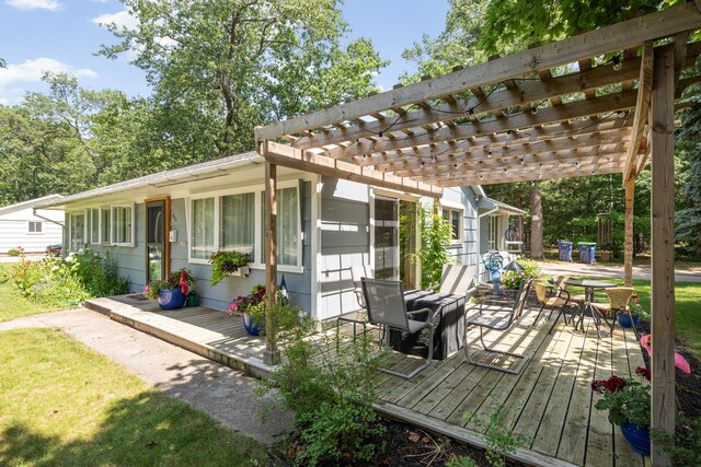 635 Terrace Dr, Traverse City, MI 49686 - photo 27