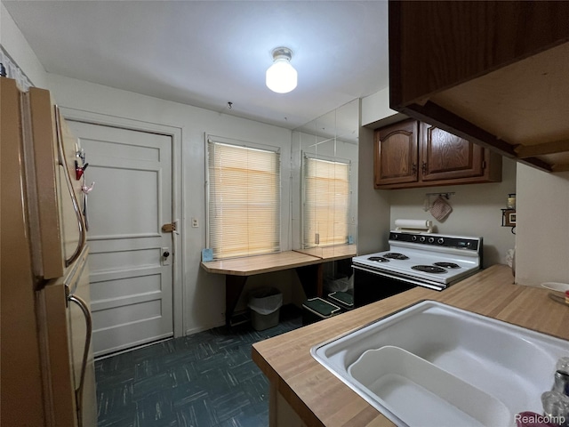 29 Putnam Ave, Waterford, MI 48342 - photo 17