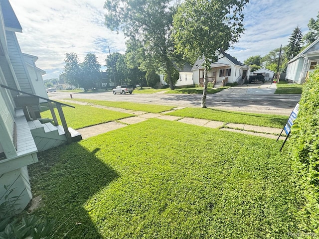 1128 White St, Port Huron, MI 48060 - view of green lawn