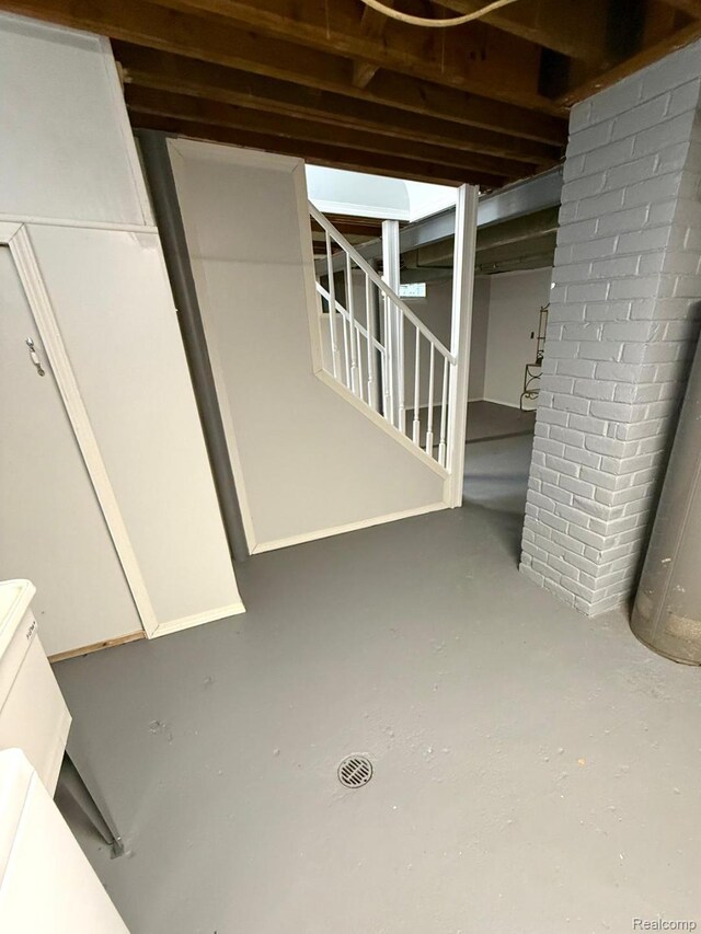 6505 Brace St, Detroit, MI 48228 - photo 16