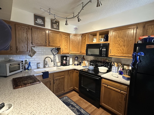 1060 Walnut Grove Dr, Norton Shores, MI 49441 - photo 5