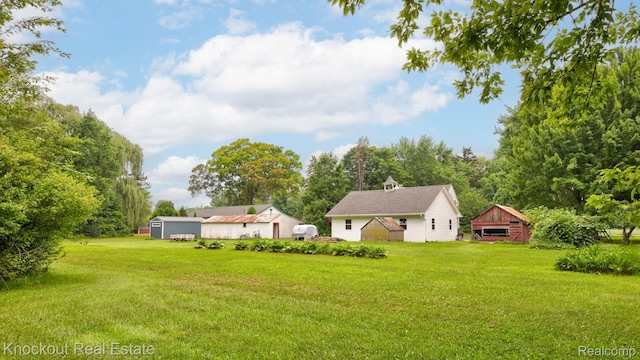 6814 Curtis Rd, Bridgeport, MI 48722 - photo 41