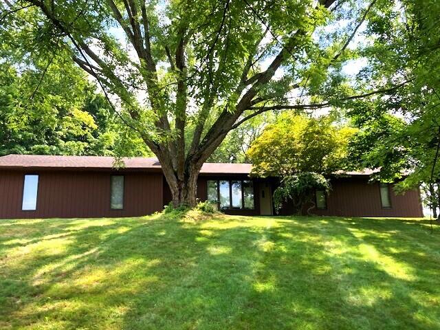 18354 Mount Zion Rd, Galien, MI 49113 - view of green lawn