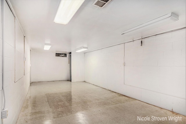 2146 Lansing St SE, Grand Rapids, MI 49506 - garage with concrete block wall