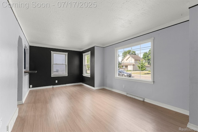 8916 Deering St, Livonia, MI 48150 - photo 6