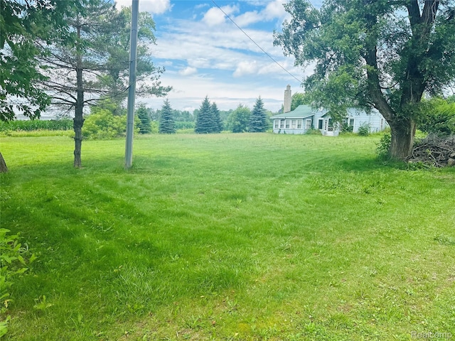 2021 E Bombay Rd, Midland, MI 48642 - photo 2