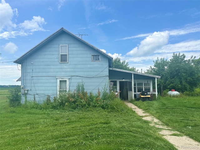 2021 E Bombay Rd, Midland, MI 48642 - photo 3
