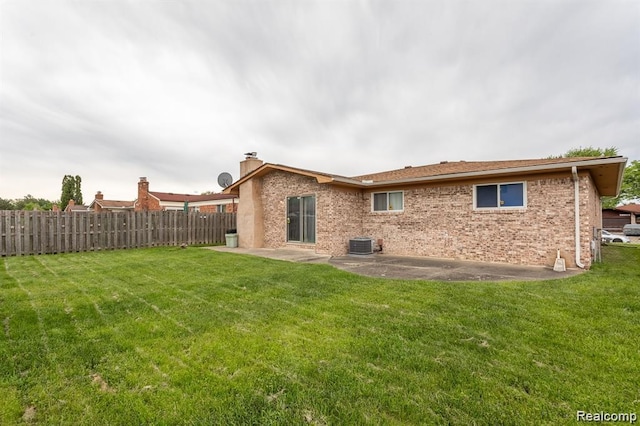 38576 Cottonwood Dr, Sterling Heights, MI 48310 - photo 4