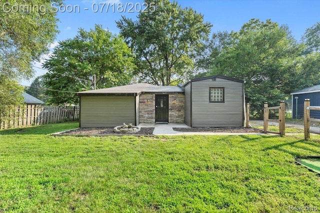 8121 Delray St, Lambertville, MI 48144 - photo 1