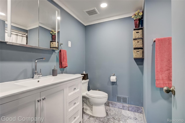 1470 Timberview Trl, Bloomfield Hills, MI 48304 - full bath with vanity and recessed lighting