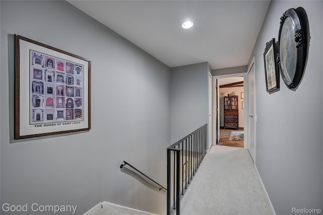 1470 Timberview Trl, Bloomfield Hills, MI 48304 - corridor with an upstairs landing and carpet flooring