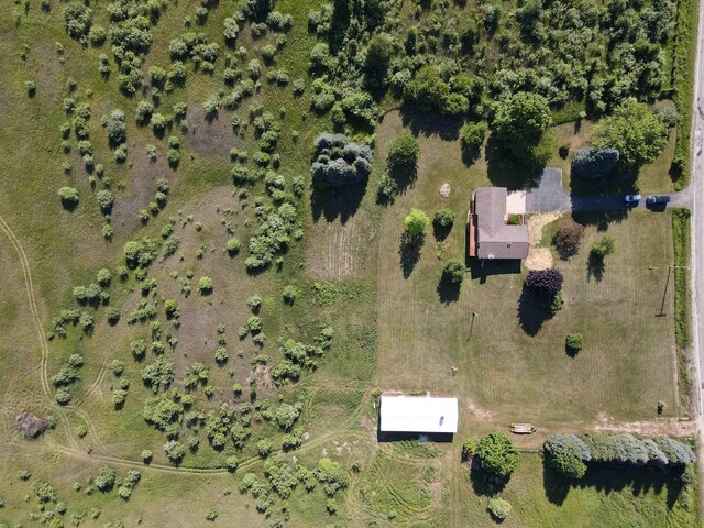 7632 Barney Rd, Traverse City, MI 49685 - photo 4