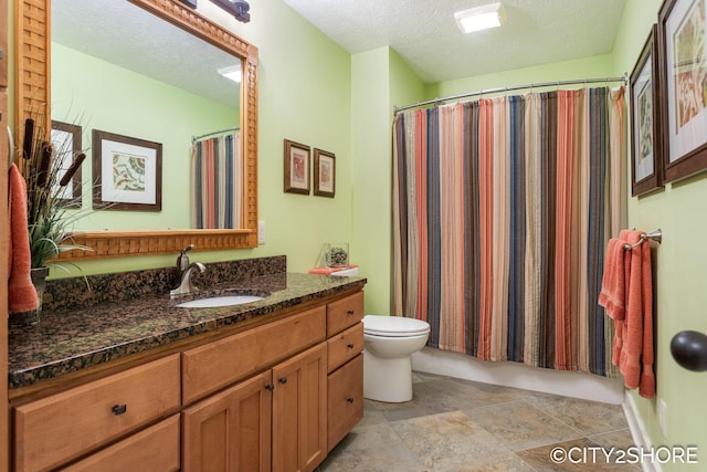 3981 Acadia Dr, Hudsonville, MI 49426 - full bath featuring a textured ceiling, vanity, and curtained shower