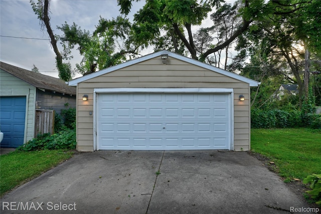 619 Frank St, Flint, MI 48504 - view of detached garage