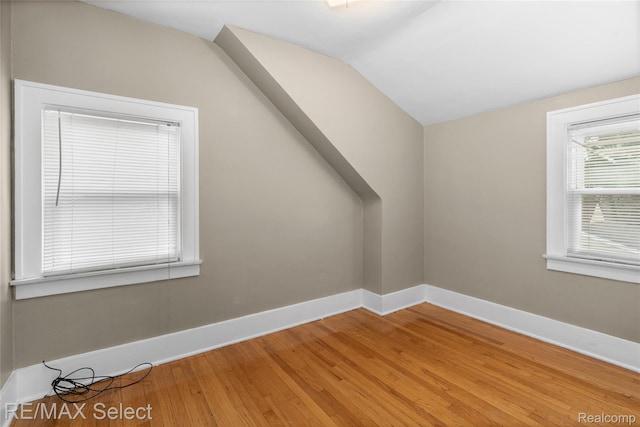 619 Frank St, Flint, MI 48504 - bonus room with lofted ceiling and wood finished floors