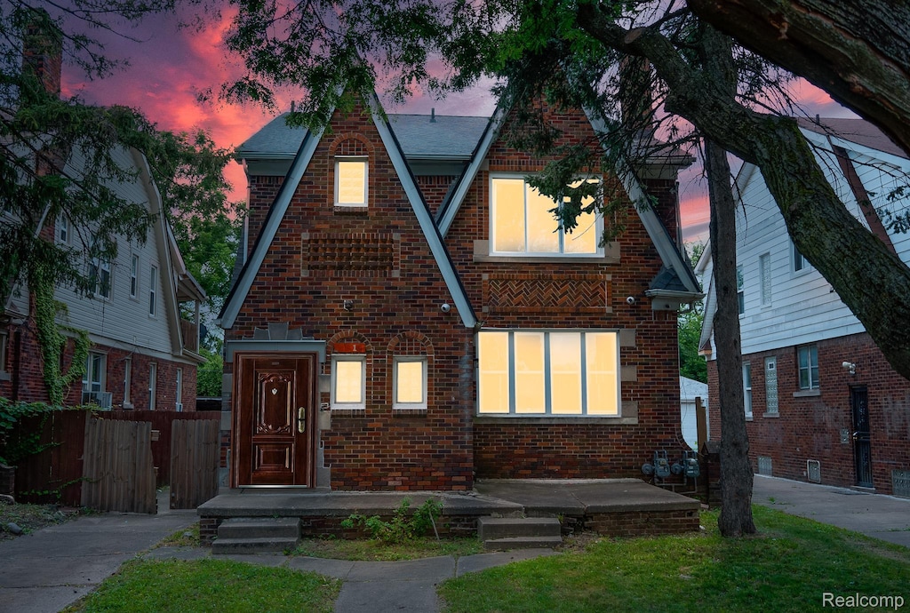 14615 Winthrop St, Detroit, MI 48227 - photo 1