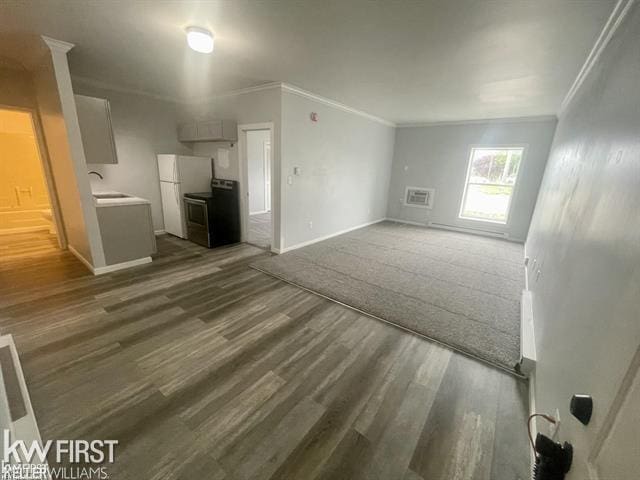 11009 N Saginaw St, Mount Morris, MI 48458 - photo 1