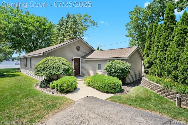 584 Black Oaks Trl, Howell, MI 48843 - photo 3