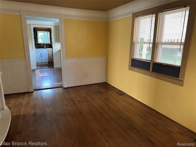 3057 Norcott Dr, Keego Harbor, MI 48320 - photo 6