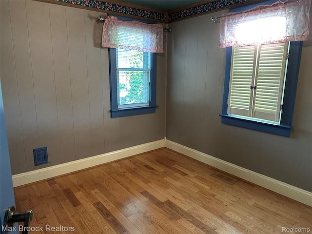3057 Norcott Dr, Keego Harbor, MI 48320 - photo 11