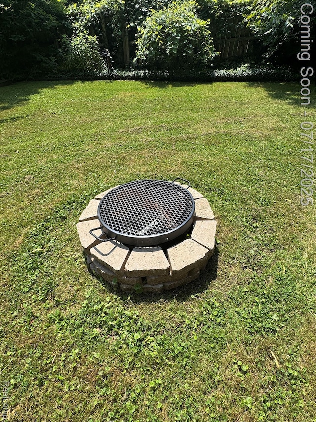 2185 Roslyn Ave, Flint, MI 48532 - exterior view