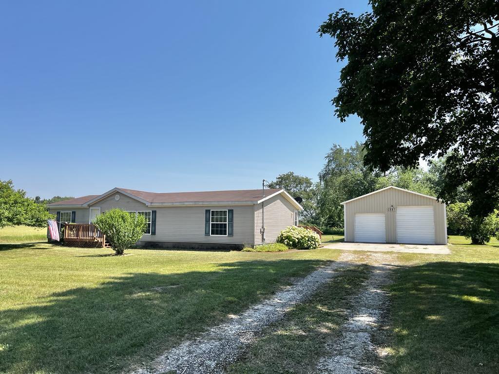 6881 Meinert Rd, Montague, MI 49437 - photo 1