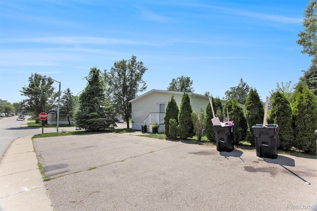 116 S St, Oxford, MI 48371 - photo 2