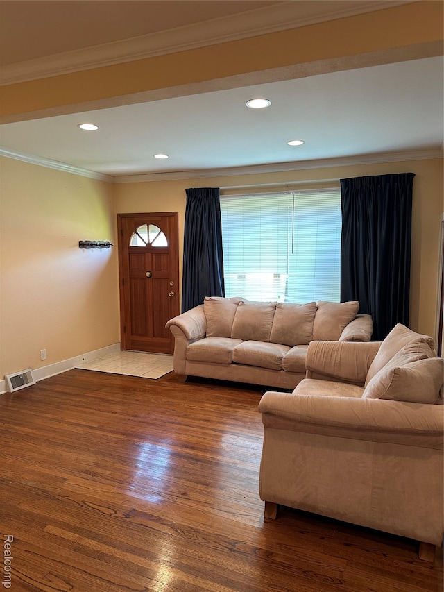 19817 Martin Rd, Saint Clair Shores, MI 48081 - living area featuring wood finished floors, ornamental molding, and recessed lighting