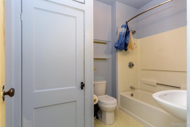 19817 Martin Rd, Saint Clair Shores, MI 48081 - bathroom with toilet and shower / bathtub combination with curtain