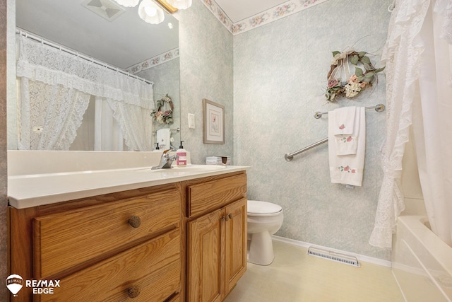 8208 E Potter Rd, Davison, MI 48423 - full bath featuring vanity, shower / bathtub combination with curtain, and wallpapered walls