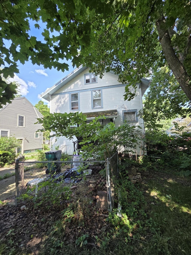 215 Westmoreland Ave, Lansing, MI 48915 - photo 2