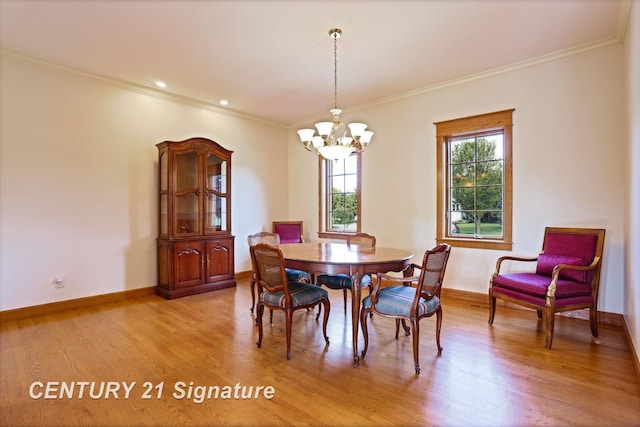 43 Sawmill Creek Trl, Saginaw, MI 48603 - dining room featuring a chandelier, light wood-style flooring, and crown molding