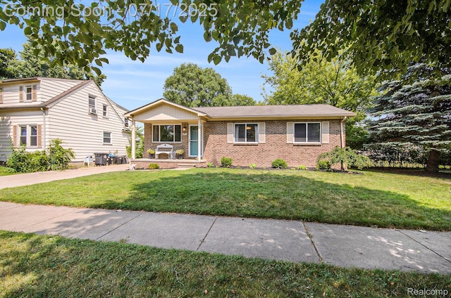 8702 Fremont St, Westland, MI 48185 - photo 3