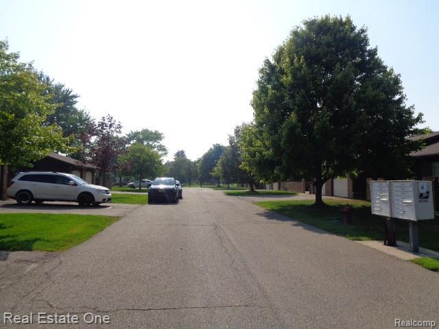 26537 Summerdale Dr, Southfield, MI 48033 - view of asphalt street