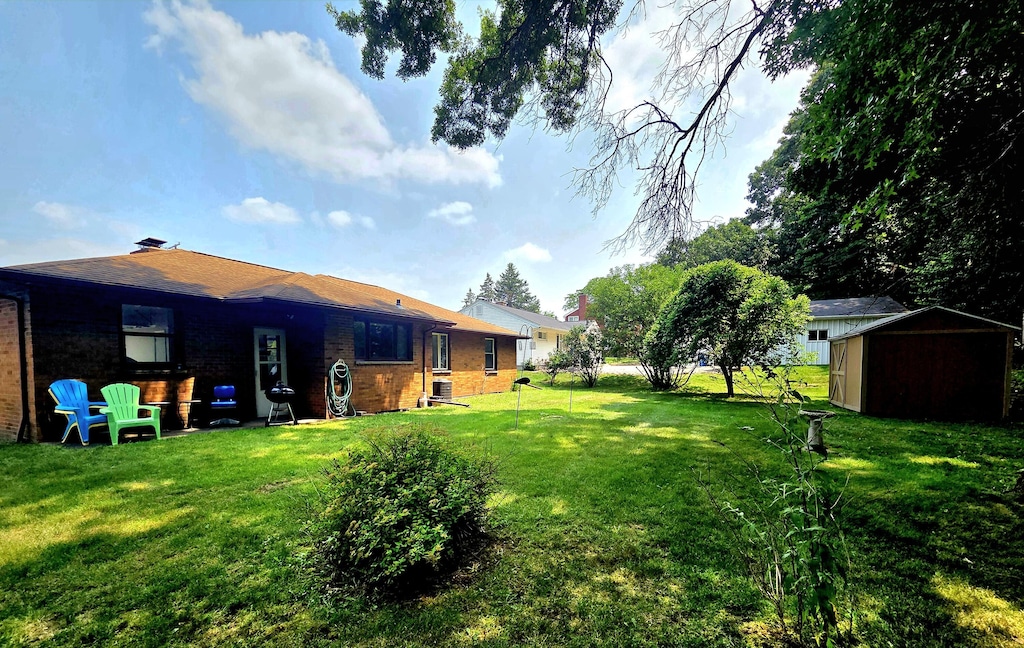 230 Espanola Ave, Kalamazoo, MI 49004 - photo 2