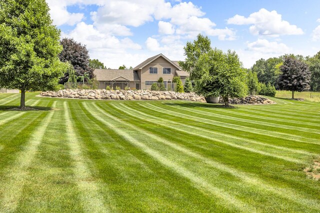 12500 Round Lake Rd, Horton, MI 49246 - view of yard