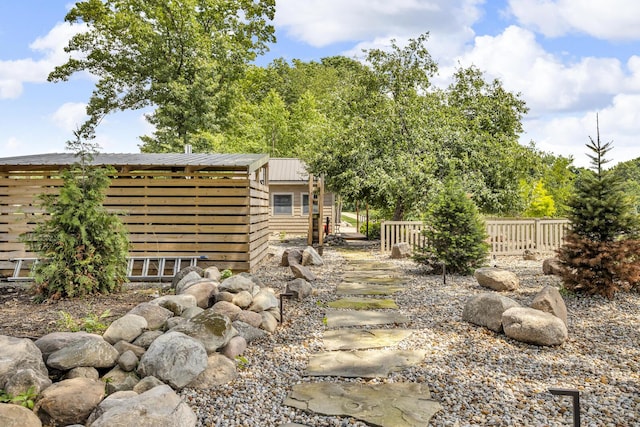 12500 Round Lake Rd, Horton, MI 49246 - view of yard