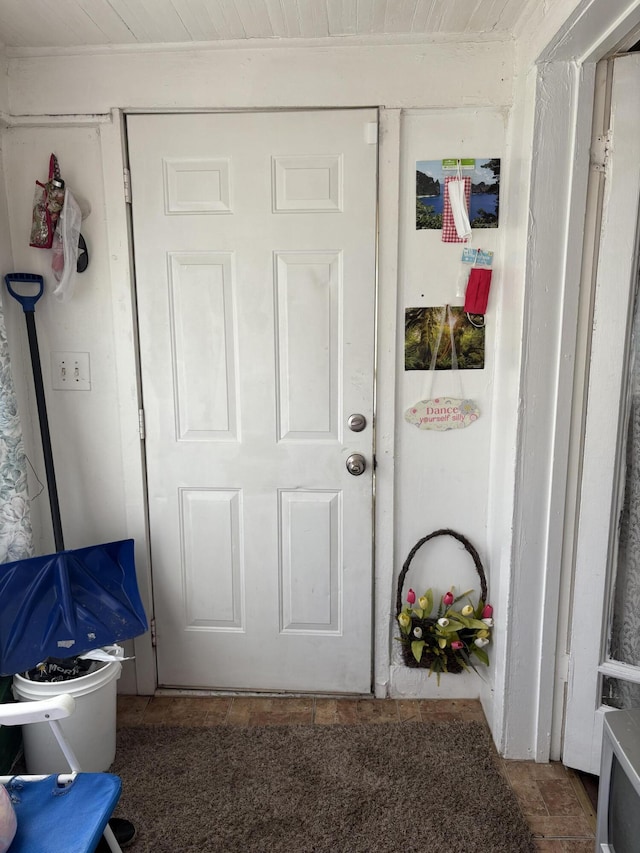 1069 E Main St, Benton Harbor, MI 49022 - entrance to property