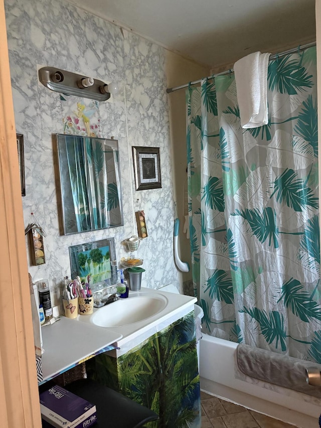 1069 E Main St, Benton Harbor, MI 49022 - full bath featuring vanity, shower / bathtub combination with curtain, and tile patterned floors