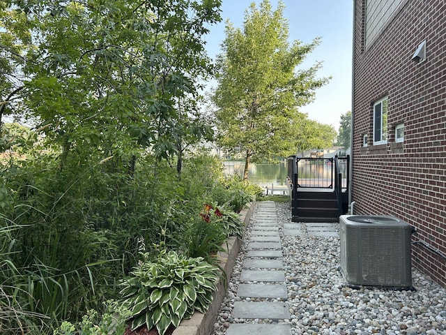 3165 Kenrick St, Keego Harbor, MI 48320 - view of yard