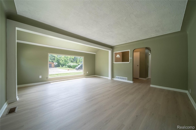 18997 Huntington Ave, Harper Woods, MI 48225 - photo 23