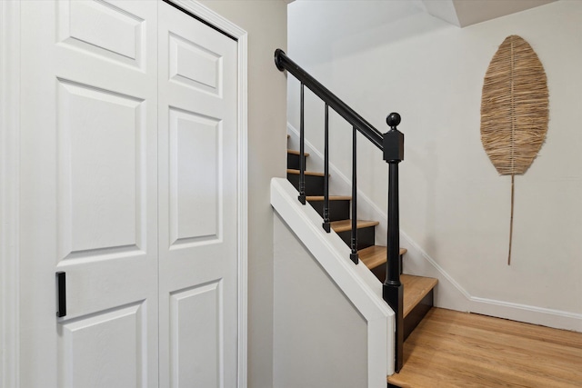 539 Old Bridge Rd, Grand Blanc, MI 48439 - stairs featuring wood finished floors